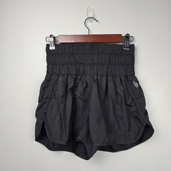 FREE PEOPLE MOVEMENT The Way Home High Rise Activewear Shorts Black Women Size M - Picture 2 of 9